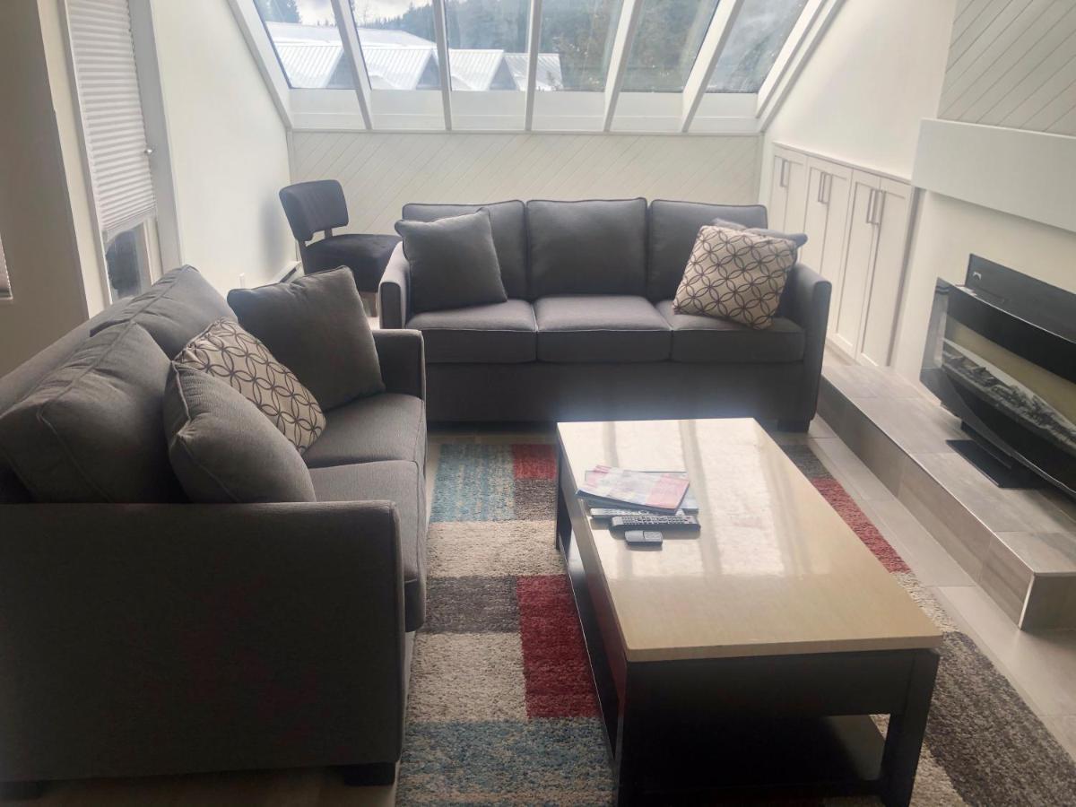 Hearthstone Lodge Loft, Village Centre, Private Hot Tub, Sleeps 6 Whistler Exterior foto
