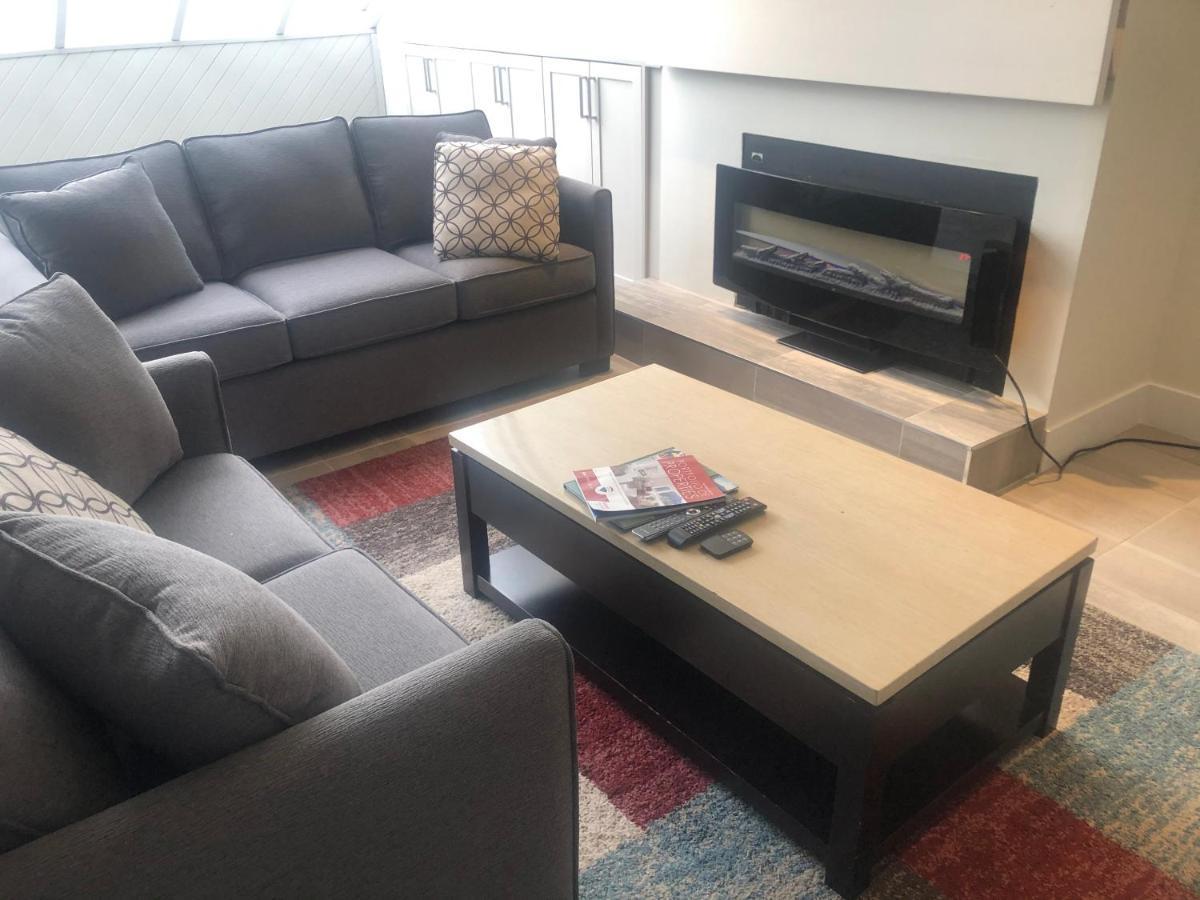 Hearthstone Lodge Loft, Village Centre, Private Hot Tub, Sleeps 6 Whistler Exterior foto